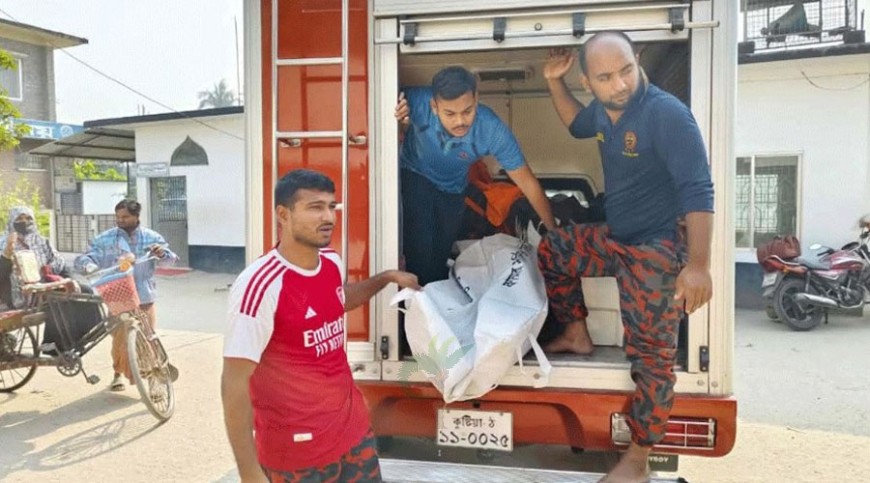 পুকুরে ভাসছিলো স্যান্ডেল মিললো বৃদ্ধের মরদেহ