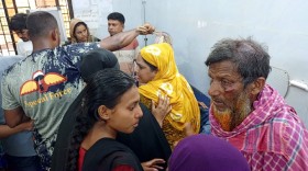 শৈলকুপায় বাকিতে ‌চা না পেয়ে সংঘর্ষ, আহত ১০