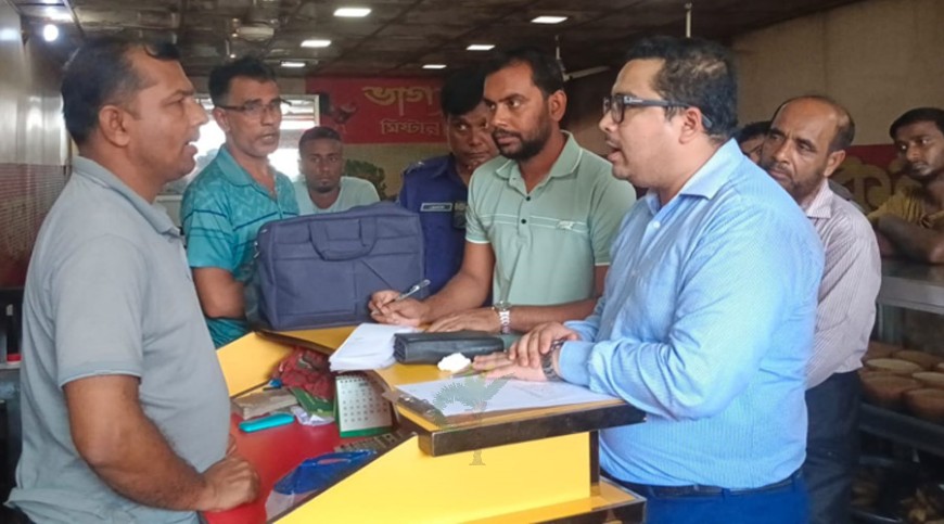 মণিরামপুরে দুই মিষ্টির দোকানিকে ৫০ হাজার টাকা দণ্ড
