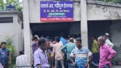 সার না পেয়ে ডিলার পয়েন্ট ঘেরাও, কৃষি অফিসের ব্যবস্থাপনায় সার বিতরণ