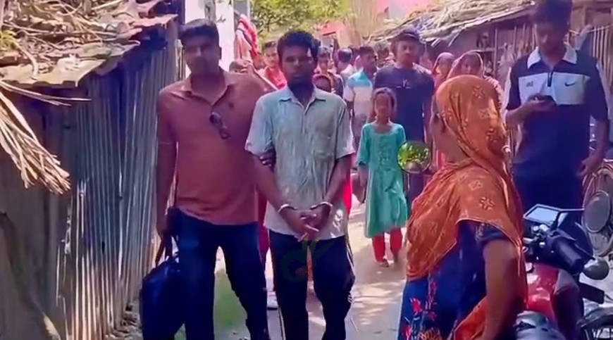 শিশুর সাথে অশালীন অঙ্গভঙ্গি, ধরিয়ে দিলেন স্ত্রী