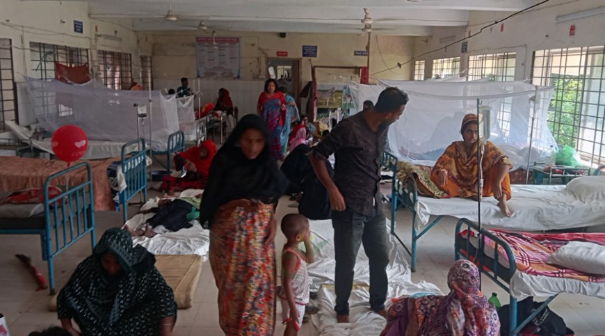 ডেঙ্গু-হামের ছোবল: মণিরামপুরের স্বাস্থ্যব্যবস্থার দিকে নজর দিন