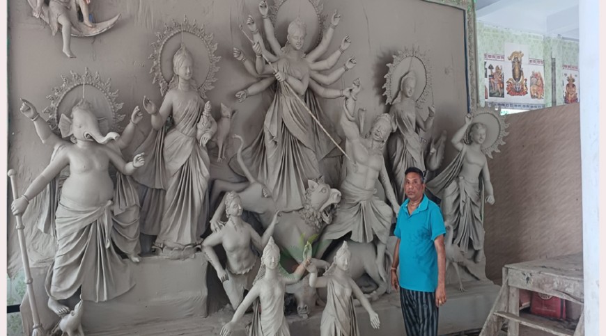 শারদীয় দুর্গাপূজার প্রস্তুতিতে কেশবপুরের ১০১ মণ্ডপ