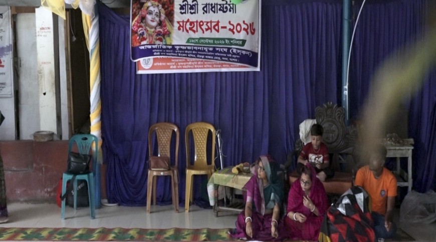মন্দিরে শর্তসাপেক্ষে প্রবেশ, এখন ইসকনের কবজায়